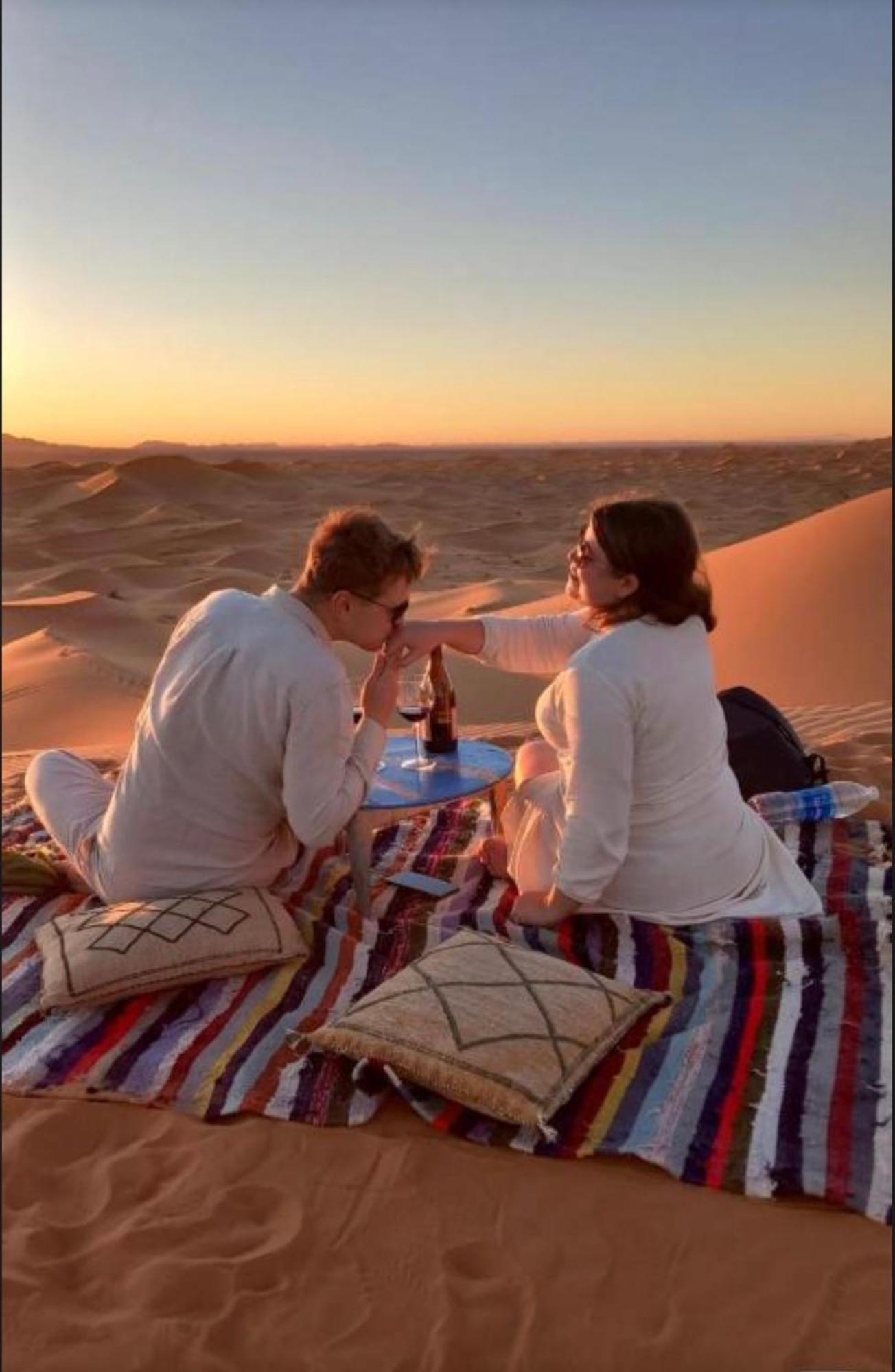 Merzouga Lovely Luxury Camp Экстерьер фото