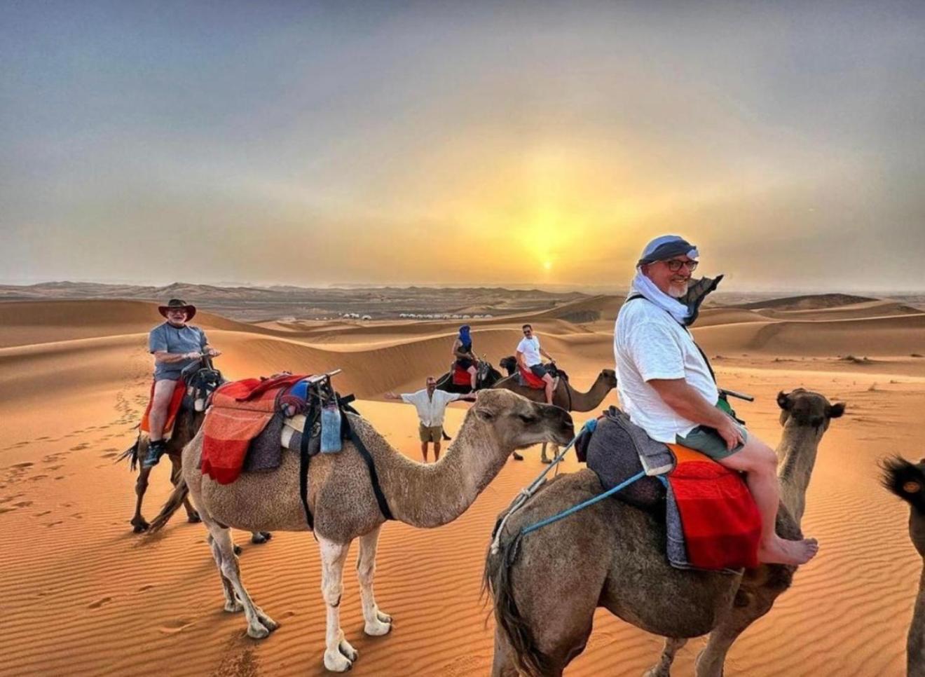 Merzouga Lovely Luxury Camp Экстерьер фото